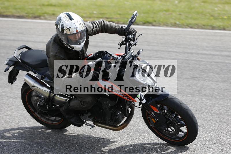 Archiv-2025/10 23.04.2025 Cornu Master School ADR/gruen-vert/43